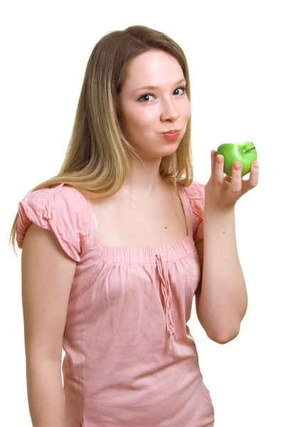 Hermosa chica con una manzana verde — Foto de Stock