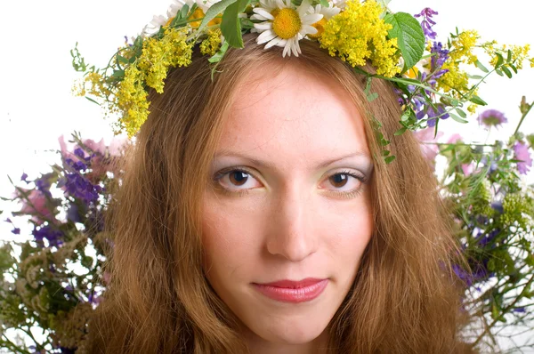 Pogoda młode kobiety z kwiatami — Zdjęcie stockowe