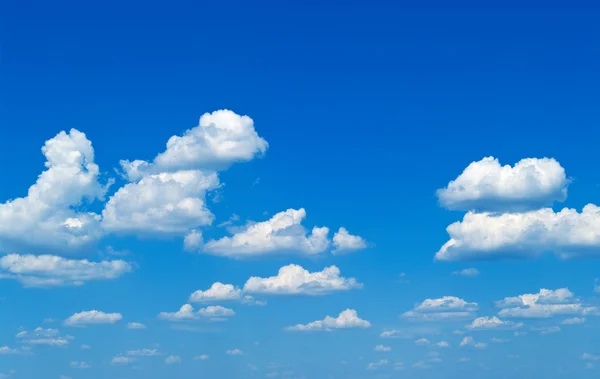 夏の曇り空 — ストック写真