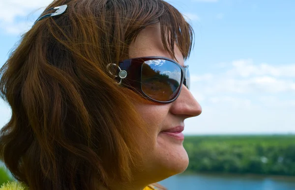 Mujer en gafas de sol — Foto de Stock