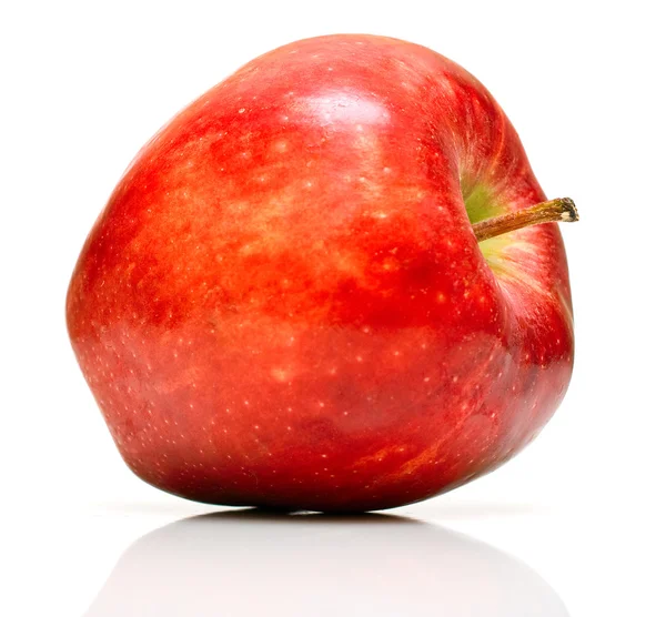 Червоне яблуко на білому — стокове фото
