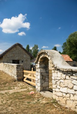 Stone fence clipart