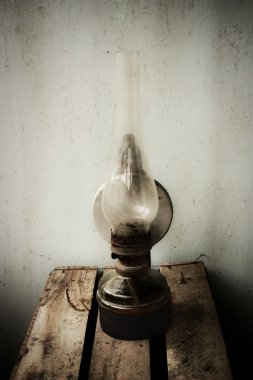 Old rust oil lamp clipart