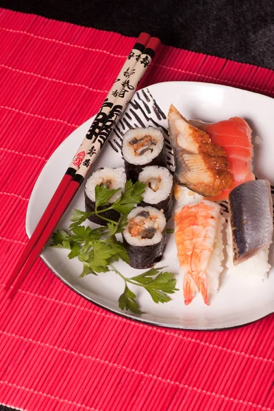 Tradiční japonské jídlo - sushi Stock Snímky