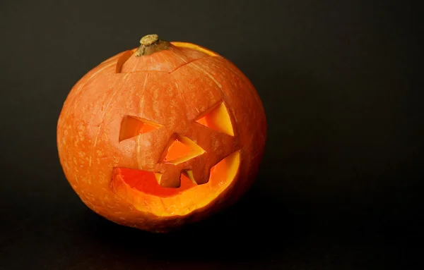 Calabaza de halloween con cara de miedo — Foto de Stock