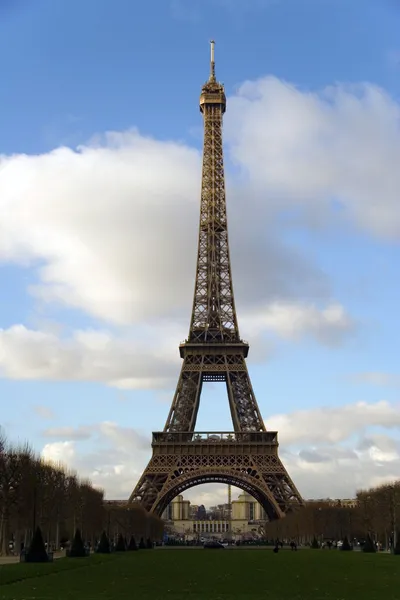 Vista clásica de la torre Eiffel — Foto de Stock