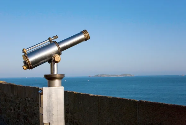 Coin operated viewfinder telescope — Stock Photo, Image