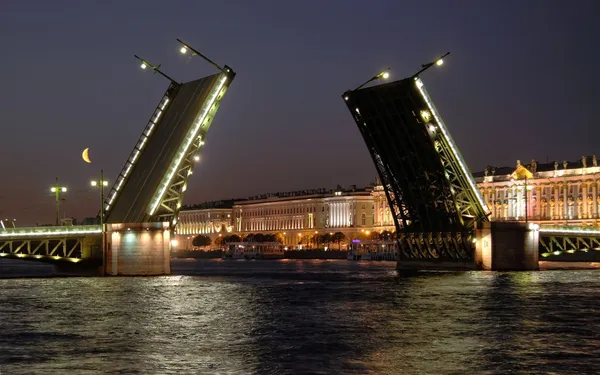 Paleis brug. Sint-petersburg, Rusland — Stockfoto