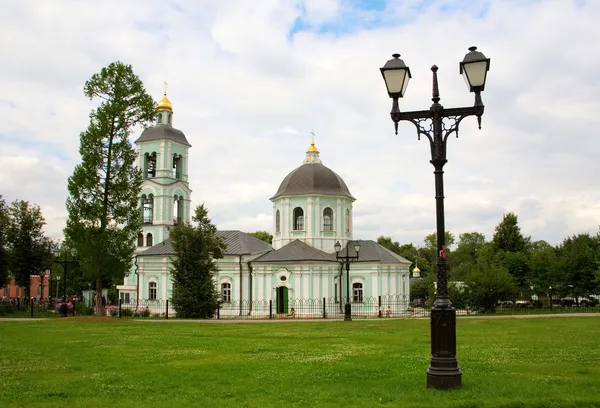 Igreja Ortodoxa no parque Tsaritsino — Fotografia de Stock