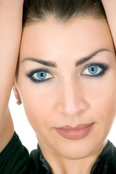 Portrét bruneta s modrým okem — Stock fotografie