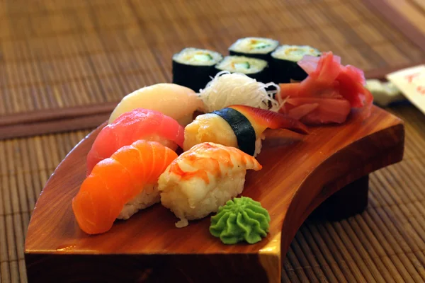 Inredning och meny japansk restaurang — Stockfoto