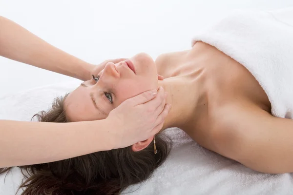 Розслабитися масаж дівчині — стокове фото