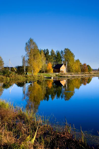 Autumn landscape of lake — Stock Photo, Image