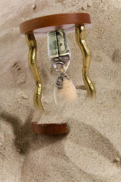 Hourglass and financial crisis — Stock Photo, Image
