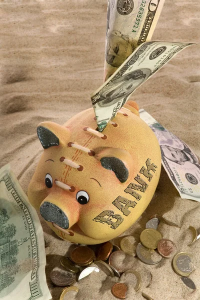 Piggy Bank - Crise financeira — Fotografia de Stock