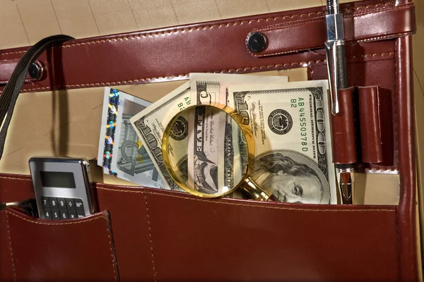 Porte-documents avec argent — Photo