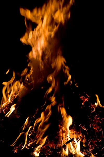 Крупный план огня и пламени — стоковое фото