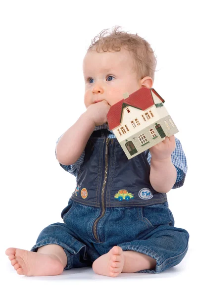 Bebek ev modeli ile — Stok fotoğraf