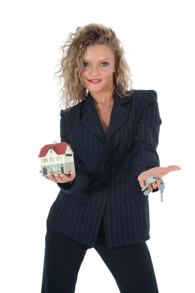 Γυναίκα των επιχειρήσεων διαφημίζει ακίνητων περιουσιών — Φωτογραφία Αρχείου
