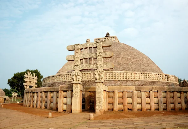 Antiga Grande Stupa em Sanchi, Índia — Fotografia de Stock