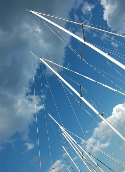 Yacht's masts and blue sky — Stock Photo, Image
