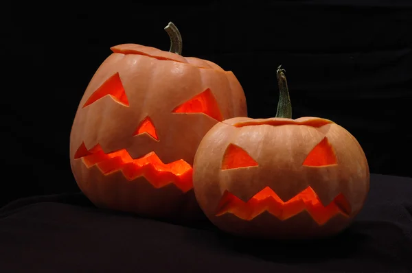 Duas abóboras halloween — Fotografia de Stock