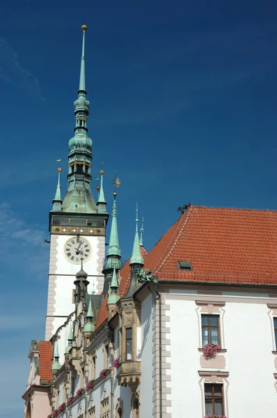 Olomouc fő tér a városházával — Stock Fotó