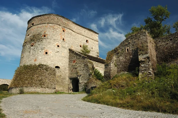 Torre de donzela de castelo velho — Fotografia de Stock