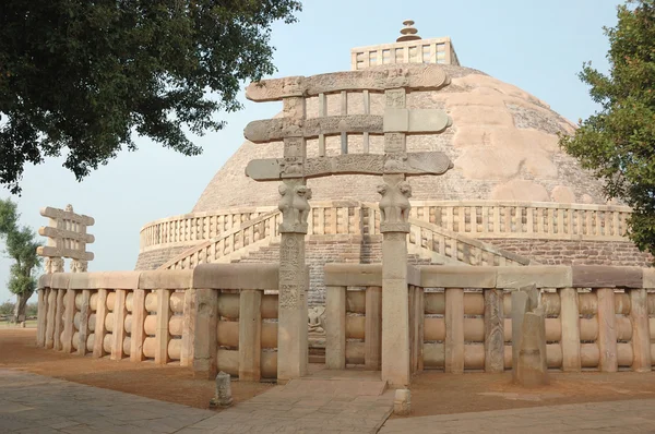 Antigua Gran Estupa en Sanchi, India — Foto de Stock