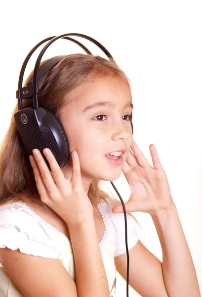 Dziewczyna słuchanie muzyki — Zdjęcie stockowe