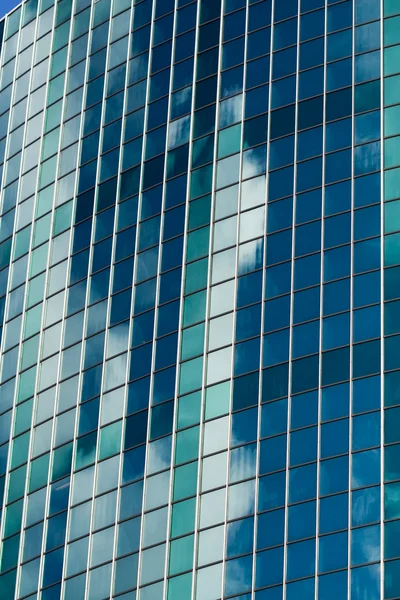 Modern skyscraper made of glass — Stock Photo, Image