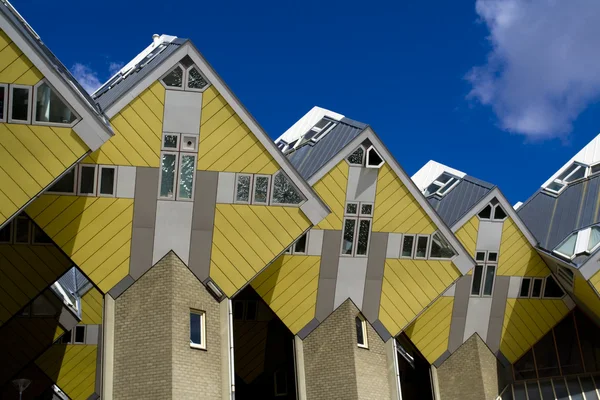 立方房子在鹿特丹，荷兰 — 图库照片