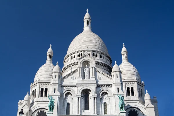 Sacre Coeur - famous cathedral in Paris, — Stock Photo, Image