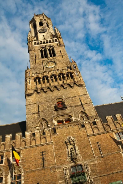 Věž s hodinami v brugge, Belgie — Stock fotografie