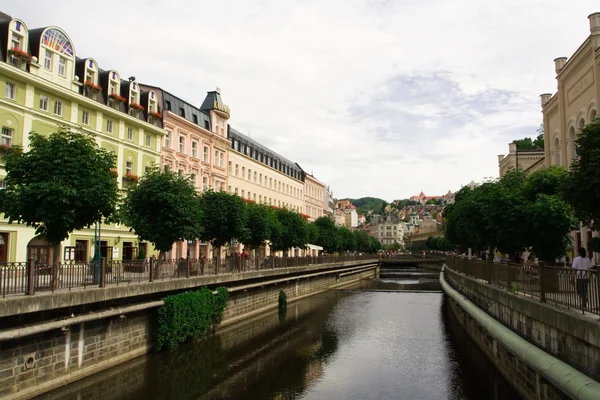 Karlovy Vary. Canal de água — Fotografia de Stock