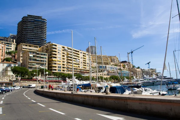 Mónaco. Estrada central e porto — Fotografia de Stock