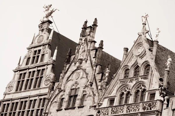 Stare domy w Antwerpii — Zdjęcie stockowe