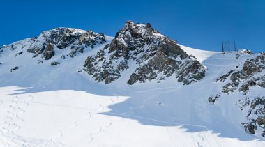 kar Dağları üzerinde kayak rotalar