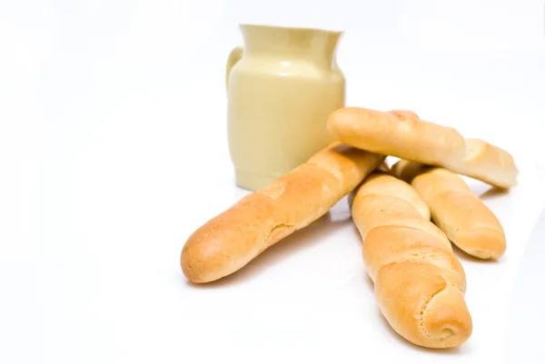 Milch und Brot — Stockfoto