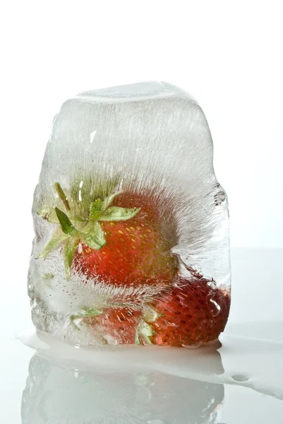 얼음 딸기 — 스톡 사진