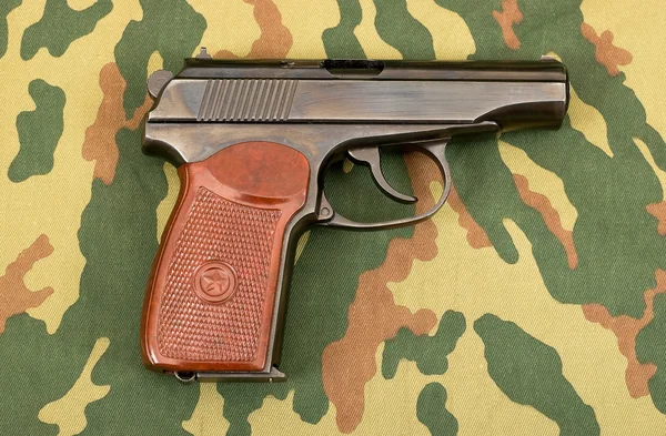 Армейский пистолет — стоковое фото
