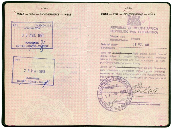 Old Belgian passport. — Zdjęcie stockowe