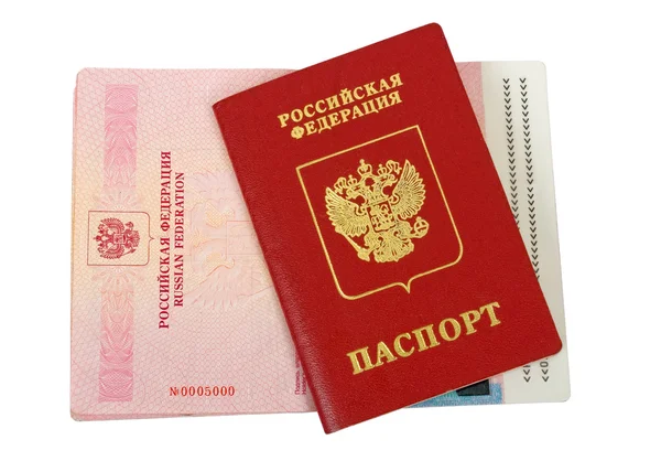Passaporte russo sobre fundo branco — Fotografia de Stock