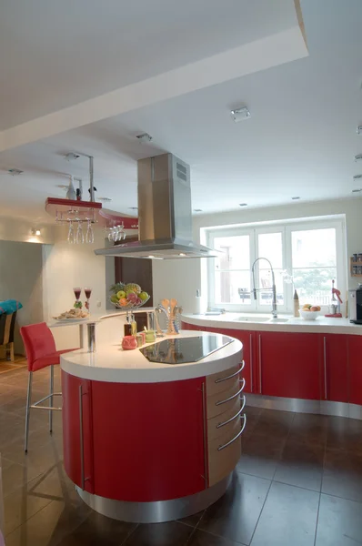 Red modern kitchen. — Stock Photo, Image