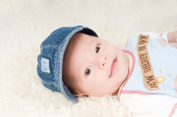 Trendy neonato ragazzo — Foto Stock