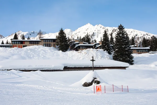 Χιονοδρομικό κέντρο madonna di campiglio. Ιταλία — Φωτογραφία Αρχείου