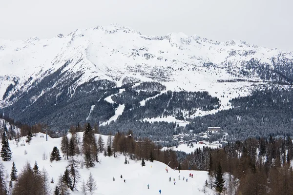 Skigebiet madonna di campiglio. Italien — Stockfoto