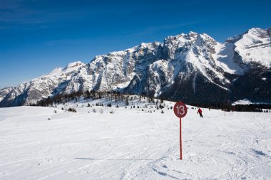 Kayak tesisi madonna di campiglio. İtalya