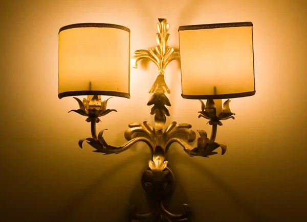 エレガントな壁ランプ — ストック写真