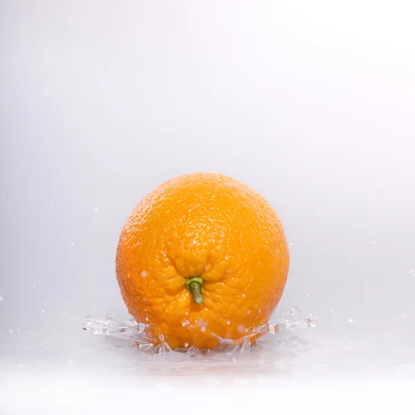 Oranžová ve vzduchu — Stock fotografie